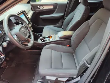 XC40 Momentum Pro AWD/Kamera/1.Hd