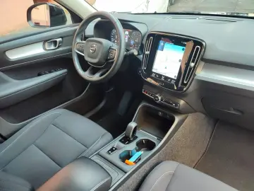 XC40 Momentum Pro AWD/Kamera/1.Hd