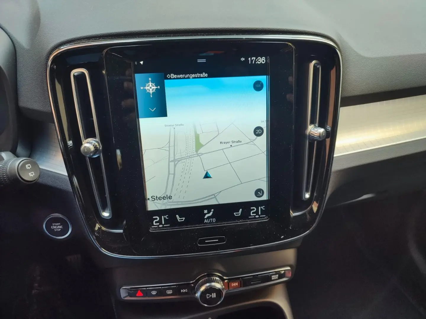 XC40 Momentum Pro AWD/Kamera/1.Hd