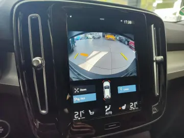 XC40 Momentum Pro AWD/Kamera/1.Hd