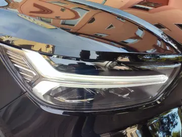 XC40 Momentum Pro AWD/Kamera/1.Hd