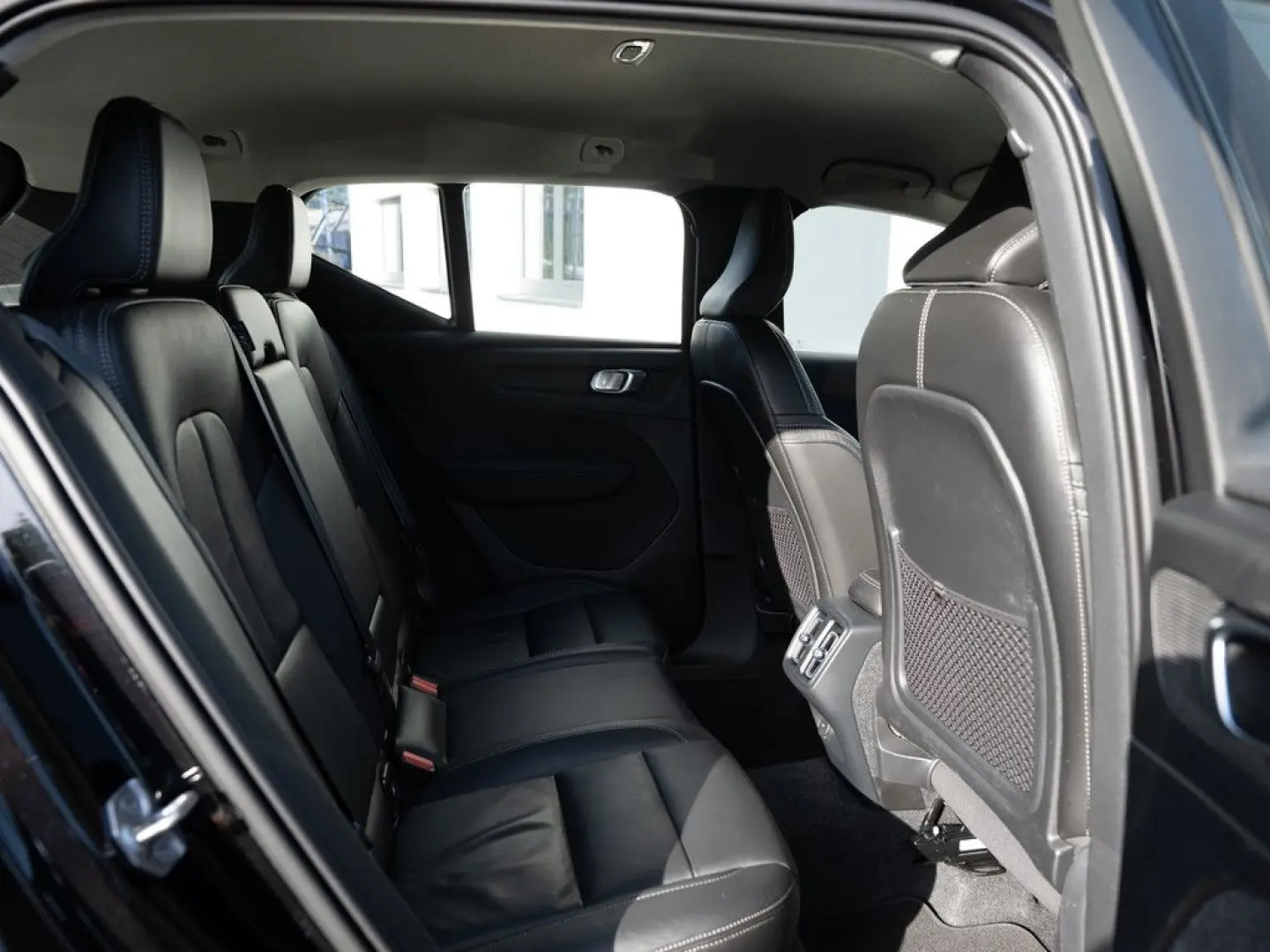 XC40 B4 AWD Inscription KAMERA NAVI W-LAN LED