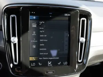 XC40 B4 AWD Inscription KAMERA NAVI W-LAN LED