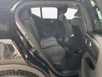 XC40 B4 Momentum Pro FLA SpurH el.Heck LM LED