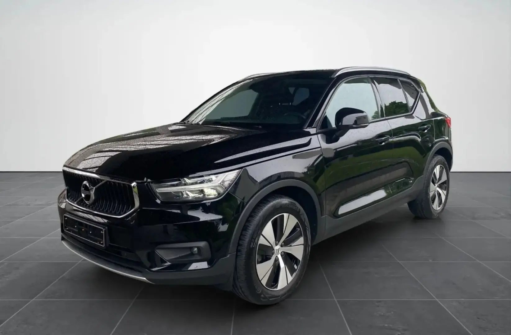 XC40 B4 Momentum Pro