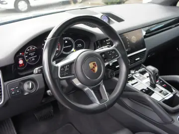 Coupe E-Hybrid*ACC*CHRONO*LUFT* approved12/26