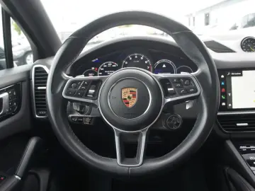 Coupe E-Hybrid*ACC*CHRONO*LUFT* approved12/26