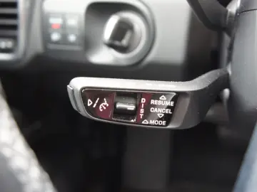 Coupe E-Hybrid*ACC*CHRONO*LUFT* approved12/26
