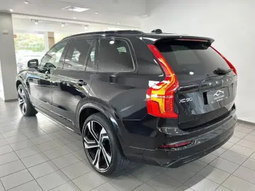 XC90 T8 R Design Recharge Plug-In 7 Sitze/Bowers/AirSusp