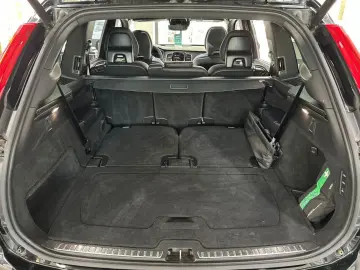 XC90 T8 R Design Recharge Plug-In 7 Sitze/Bowers/AirSusp