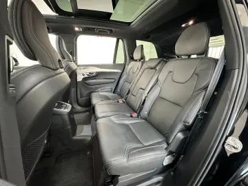 XC90 T8 R Design Recharge Plug-In 7 Sitze/Bowers/AirSusp