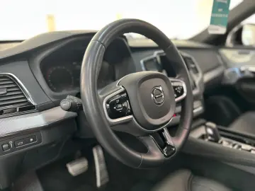 XC90 T8 R Design Recharge Plug-In 7 Sitze/Bowers/AirSusp