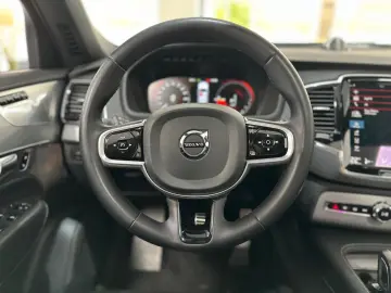 XC90 T8 R Design Recharge Plug-In 7 Sitze/Bowers/AirSusp