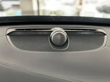 XC90 T8 R Design Recharge Plug-In 7 Sitze/Bowers/AirSusp
