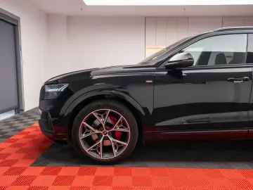 AUDI Q8 55TFSI MHEV