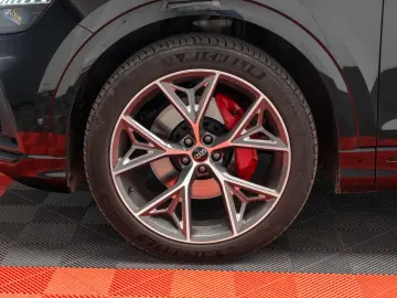 AUDI Q8 55TFSI MHEV