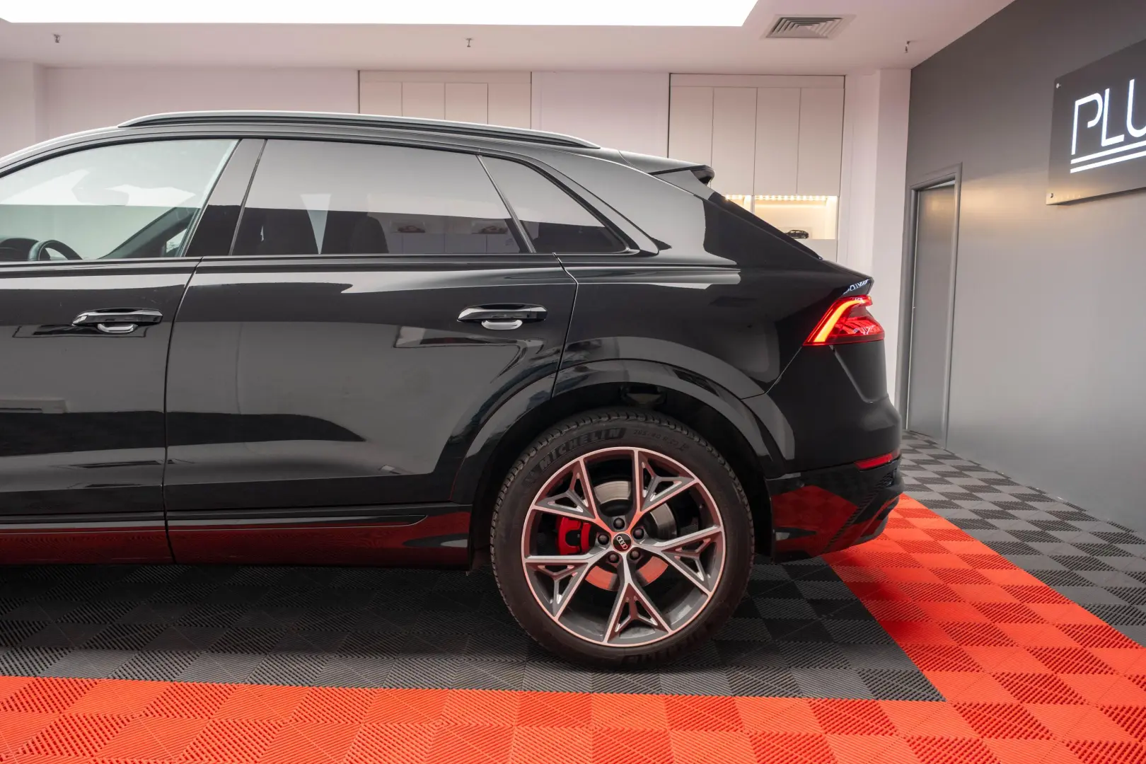 AUDI Q8 55TFSI MHEV