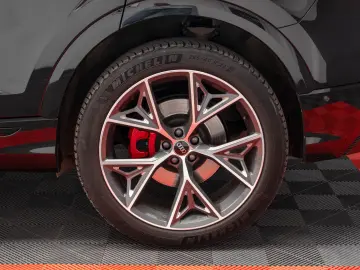 AUDI Q8 55TFSI MHEV