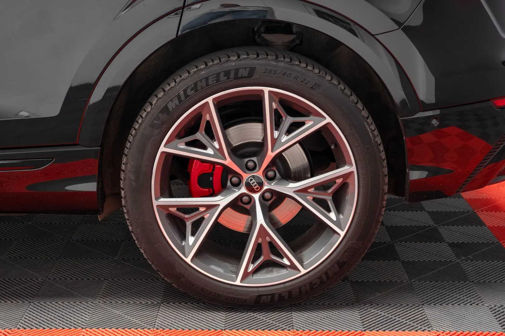 AUDI Q8 55TFSI MHEV