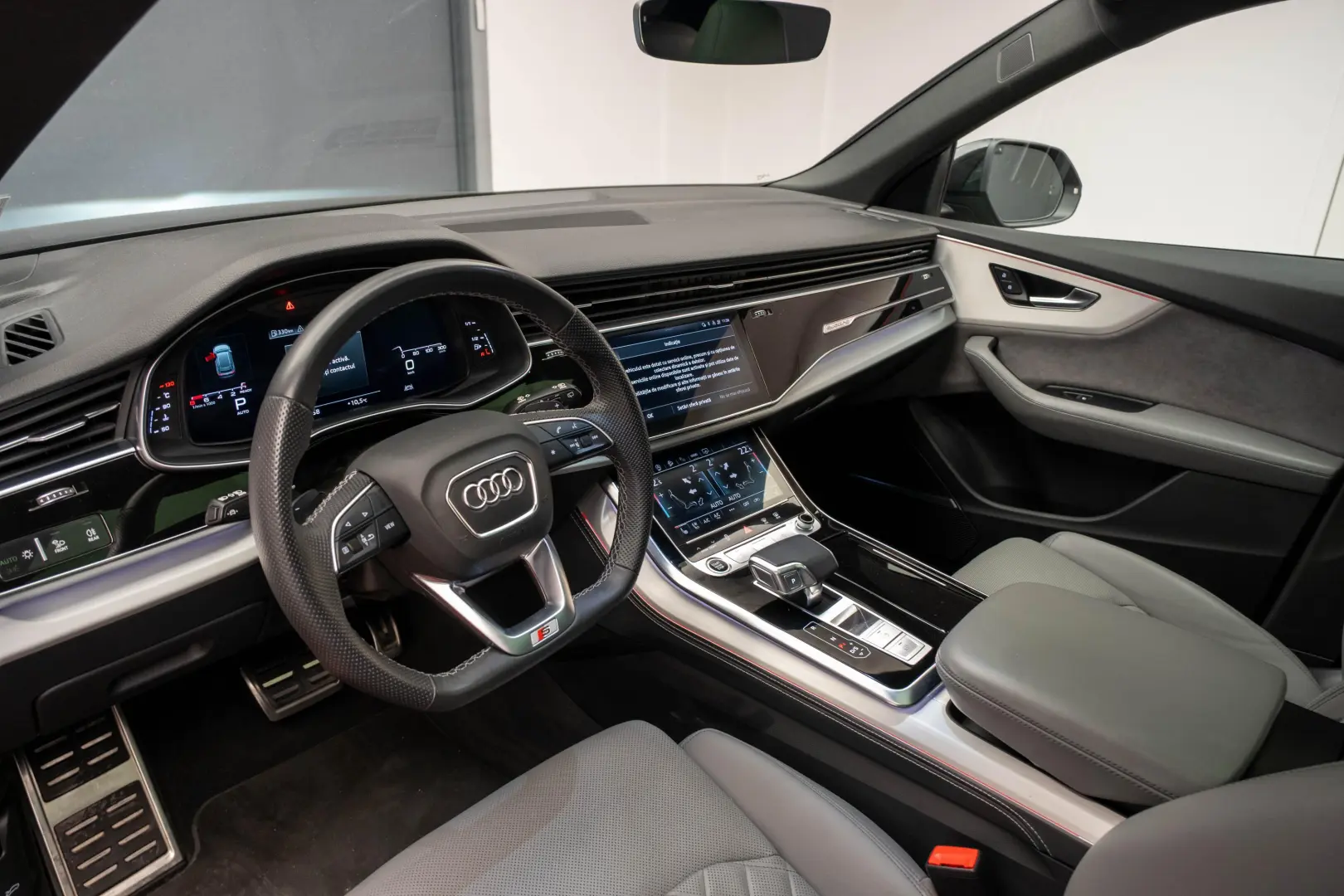 AUDI Q8 55TFSI MHEV