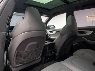 AUDI Q8 55TFSI MHEV