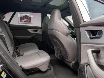 AUDI Q8 55TFSI MHEV