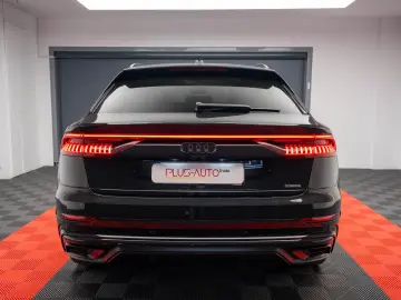 AUDI Q8 55TFSI MHEV