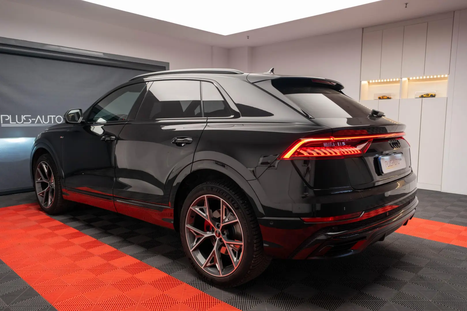 AUDI Q8 55TFSI MHEV