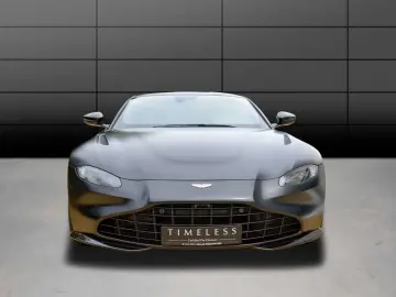 V8 Vantage