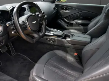 V8 Vantage