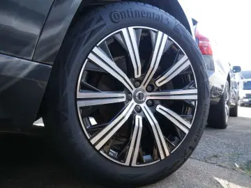 XC90 D5 Inscription AWD ACC HUD LED PANO 360°