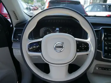 XC90 D5 Inscription AWD ACC HUD LED PANO 360°