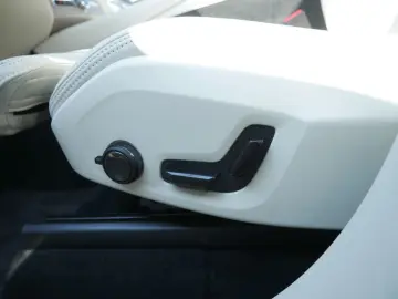 XC90 D5 Inscription AWD ACC HUD LED PANO 360°