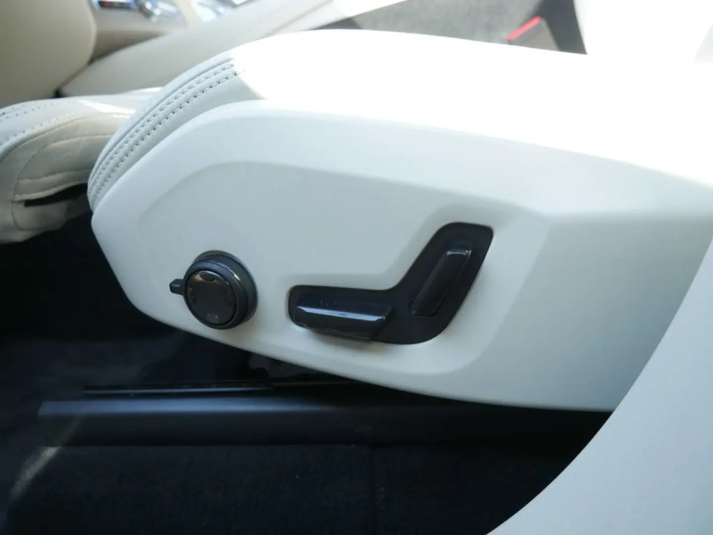 XC90 D5 Inscription AWD ACC HUD LED PANO 360°