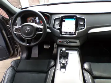 XC90 T8