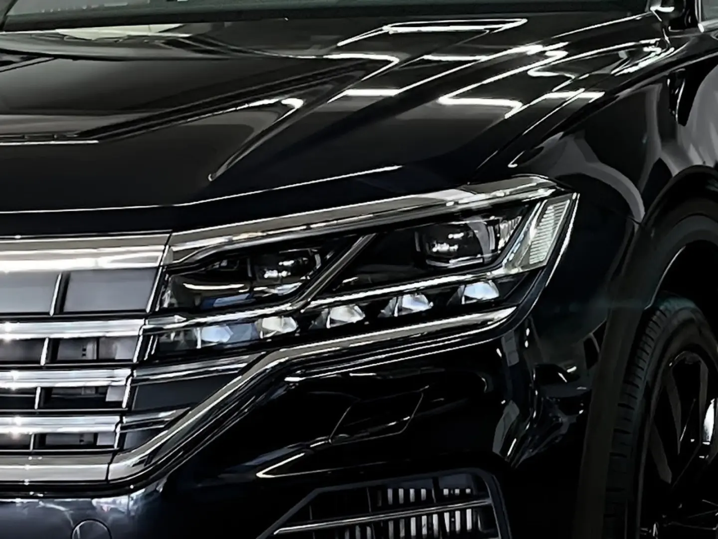 Touareg Elegance 4M TSI eHybrid PANO AHK RFK IQ.