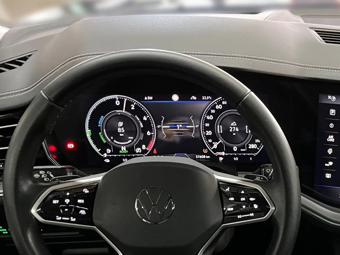 Touareg Elegance 4M TSI eHybrid PANO AHK RFK IQ.