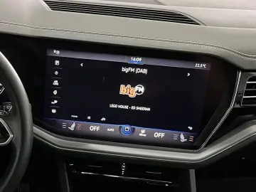 Touareg Elegance 4M TSI eHybrid PANO AHK RFK IQ.