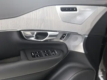 XC90 Ultra Dark Plug-In Hybrid AWD T8 Twin Engin