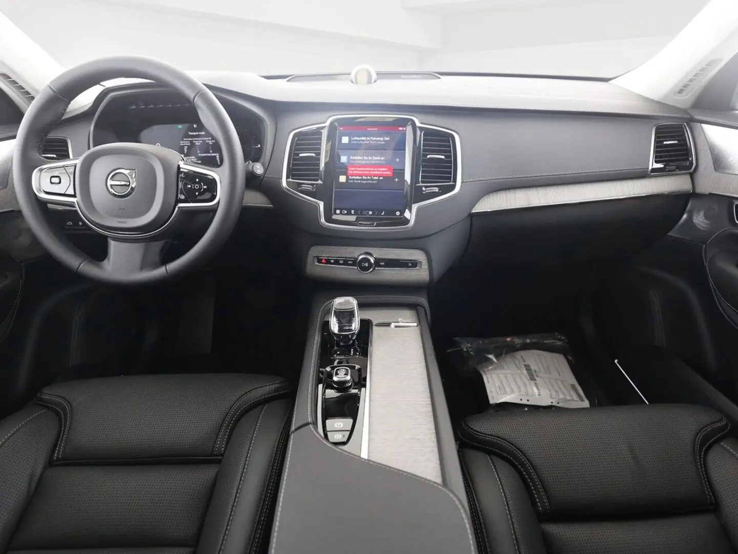 XC90 Ultra Dark Plug-In Hybrid AWD T8 Twin Engin