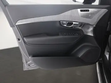 XC90 Ultra Dark Plug-In Hybrid AWD T8 Twin Engin