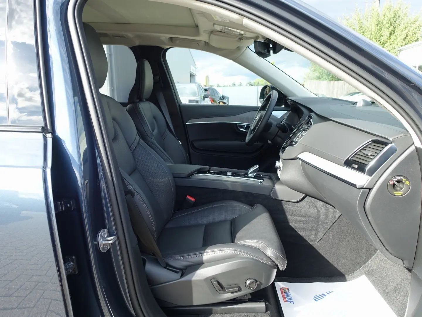 XC90 Ultra Dark T8 AWD Plug-in Hybrid PANO/B&W