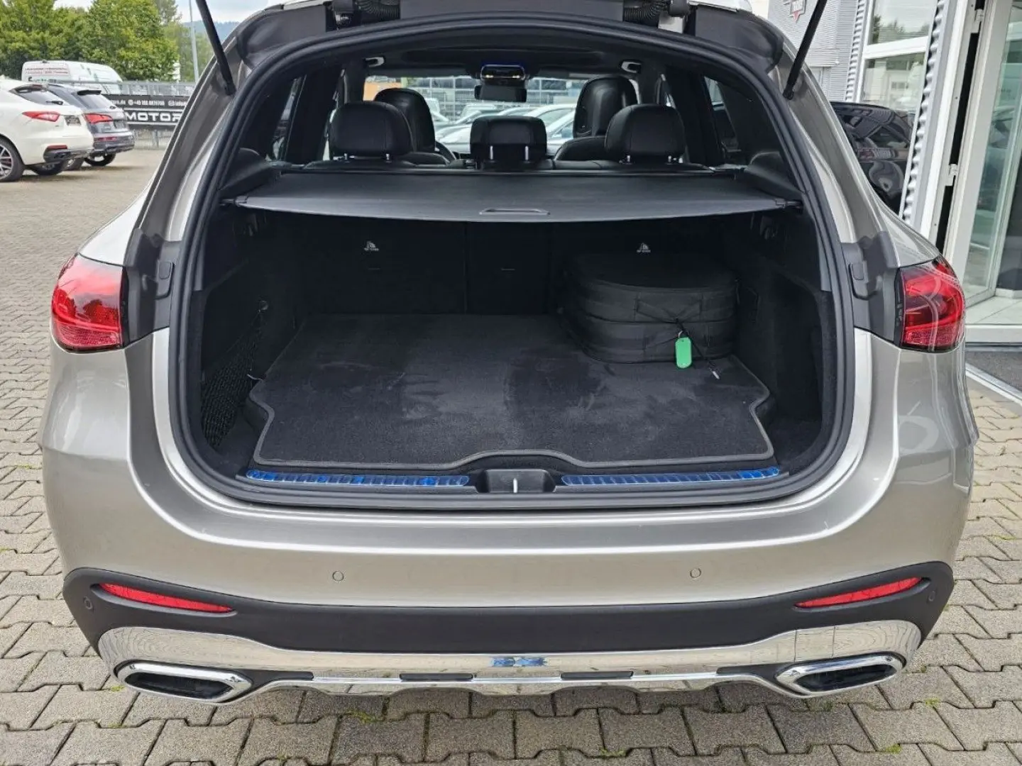 GLC 300 e 4Matic FINAL EDITION/AMG PAKET/MBUX