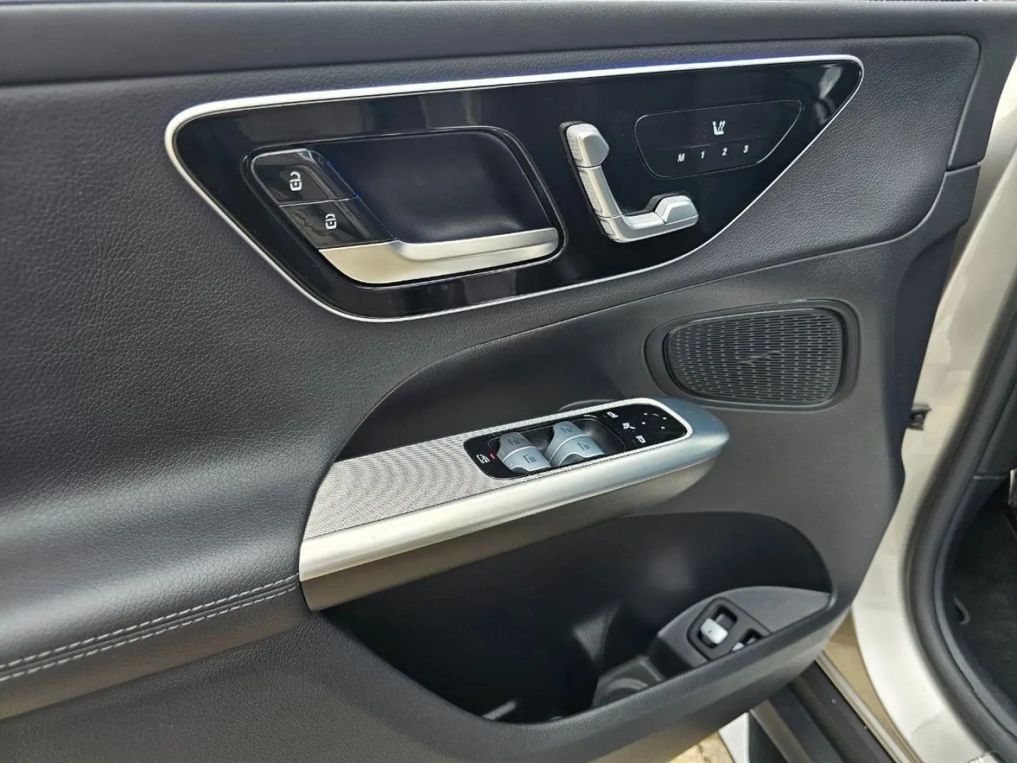 GLC 300 e 4Matic FINAL EDITION/AMG PAKET/MBUX