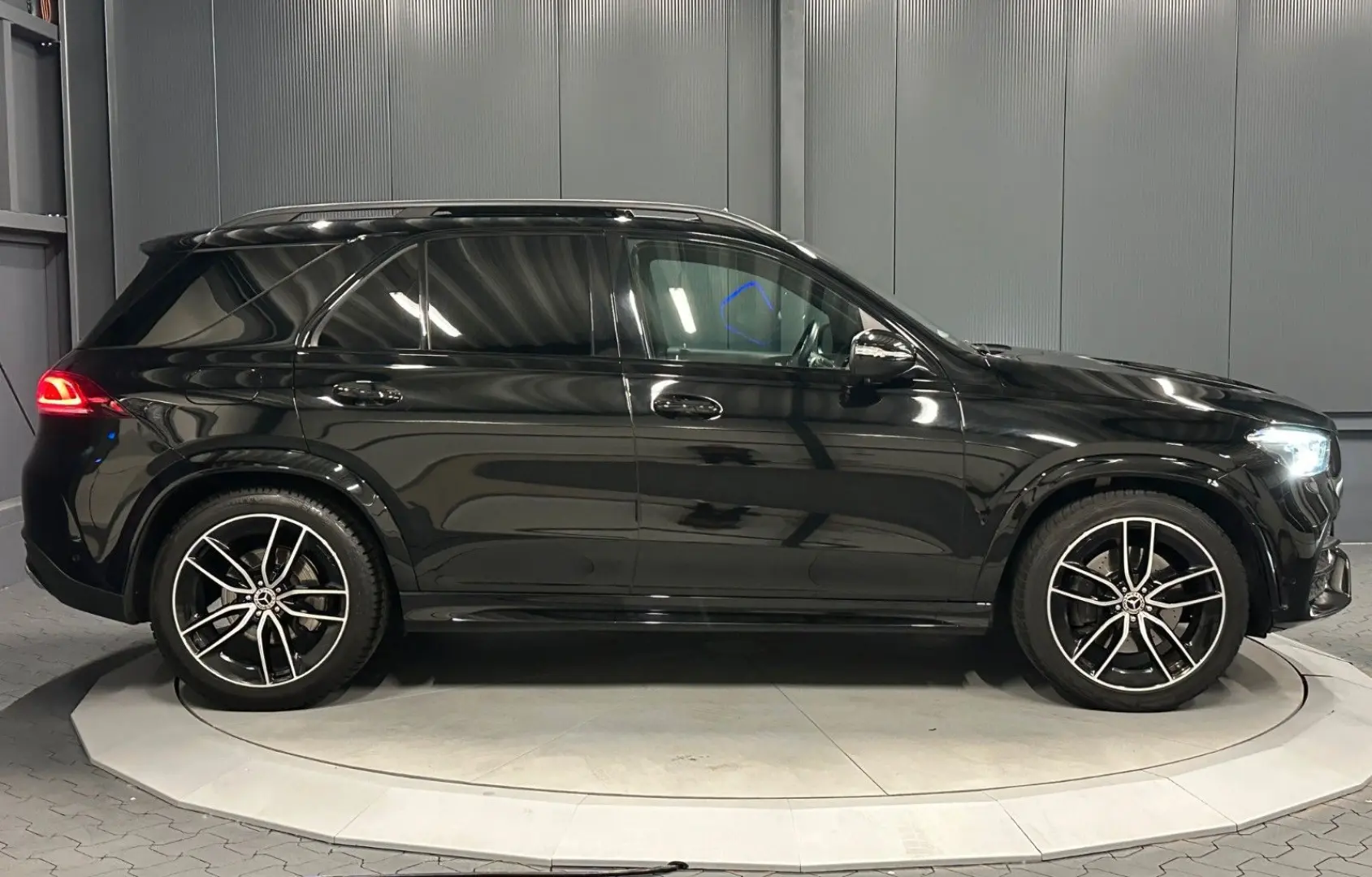 GLE 400 d 4Matic*AMG*22Zoll*Night*PANORAMA*HIFI*