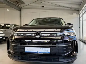 Tiguan Life Design Autom.. LED ACC Navi AHK