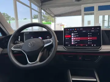 Tiguan Life Design Autom.. *LED *ACC *Navi *AHK
