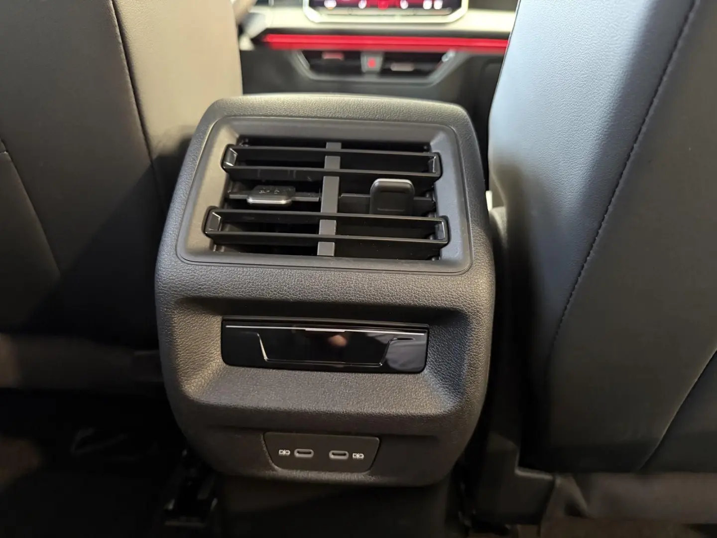 Tiguan Life Design Autom.. *LED *ACC *Navi *AHK