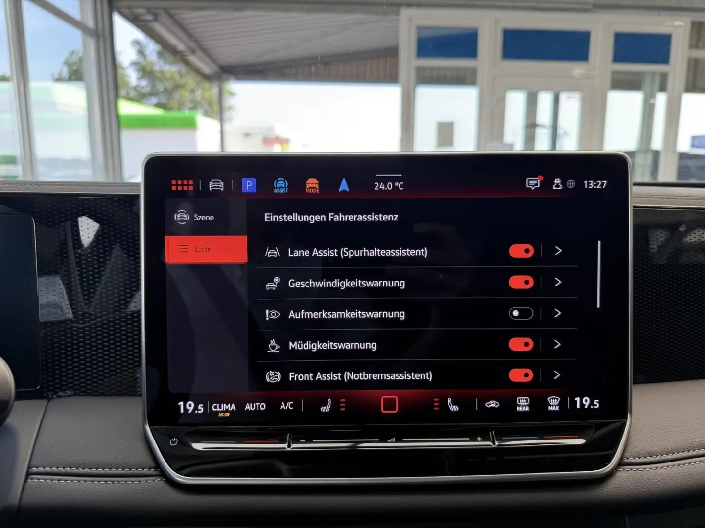 Tiguan Life Design Autom.. *LED *ACC *Navi *AHK