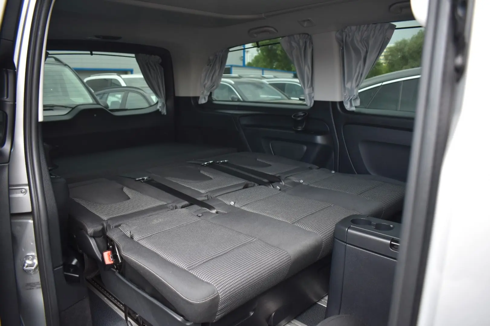 V 250 CDI LANG MARCO POLO TISCH-PAKET NAVI AHK